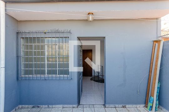 Varanda de casa para alugar com 2 quartos, 120m² em Piqueri, São Paulo
