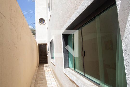 Quintal de casa à venda com 3 quartos, 125m² em Chácara Nossa Senhora Aparecida, São Paulo