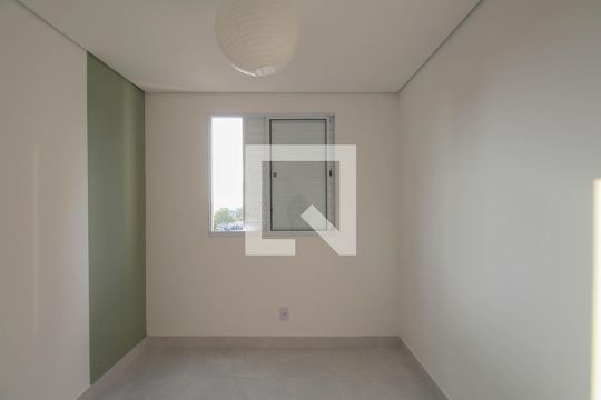 Quarto 1 de apartamento à venda com 2 quartos, 43m² em Vila Suzana, São Paulo