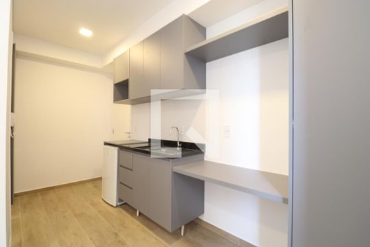 Cozinha de kitnet/studio para alugar com 1 quarto, 20m² em Lapa, São Paulo