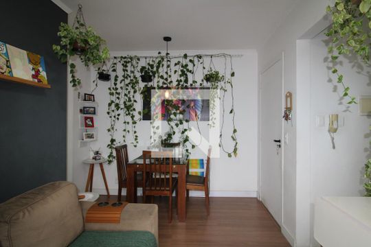 Sala de apartamento à venda com 2 quartos, 45m² em Jardim Centenario, São Paulo