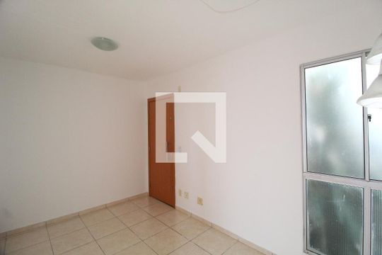 Sala de apartamento para alugar com 2 quartos, 45m² em Shopping Park, Uberlândia