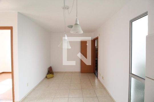 Sala de apartamento para alugar com 2 quartos, 45m² em Shopping Park, Uberlândia
