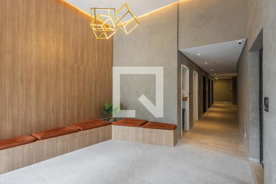 Hall Social de kitnet/studio para alugar com 1 quarto, 25m² em Pinheiros, São Paulo