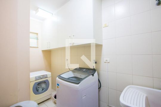 Área de Serviço de casa de condomínio para alugar com 3 quartos, 255m² em Vila Valparaíso, Santo André