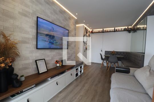 Apartamento à venda com 2 quartos, 61m² em Vila Apiai, Santo André