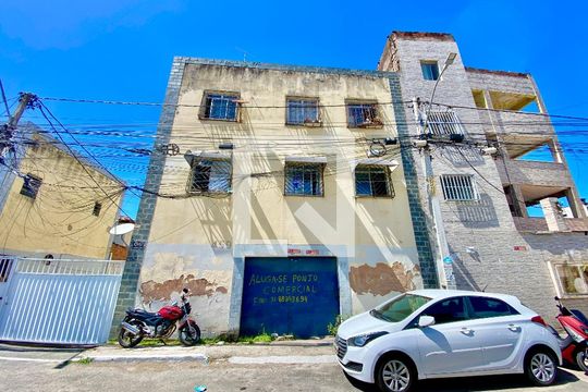 Fachada de casa para alugar com 2 quartos, 150m² em Boca do Rio, Salvador