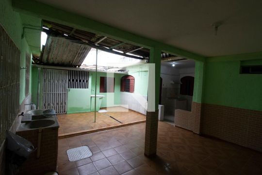 Quintal de casa à venda com 5 quartos, 198m² em Ceilândia Norte, Brasília