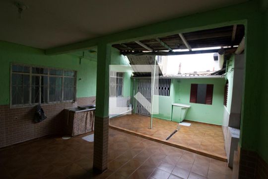 Quintal de casa à venda com 5 quartos, 198m² em Ceilândia Norte, Brasília