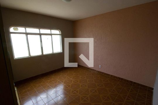 Suíte  de casa à venda com 5 quartos, 198m² em Ceilândia Norte, Brasília