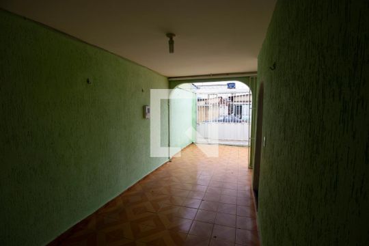 Garagem de casa à venda com 5 quartos, 198m² em Ceilândia Norte, Brasília