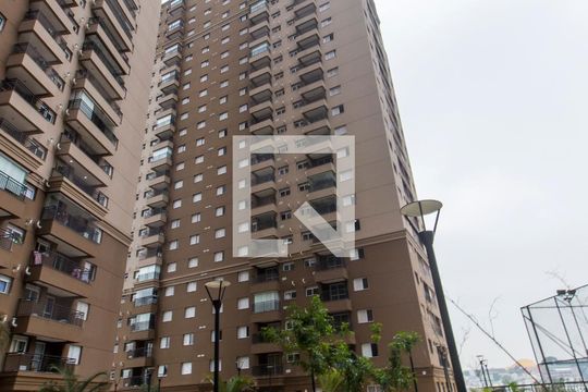 Fachada de apartamento à venda com 2 quartos, 76m² em Jardim Tupanci, Barueri