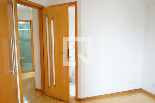 Suíte  de apartamento à venda com 3 quartos, 83m² em Vila Regente Feijó, São Paulo
