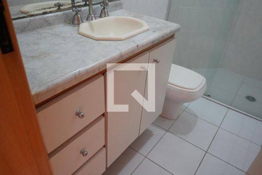 Banheiro de apartamento à venda com 3 quartos, 83m² em Vila Regente Feijó, São Paulo