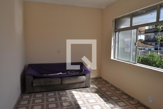 Sala de casa à venda com 4 quartos, 55m² em Piedade, Rio de Janeiro