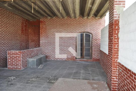 Área Externa de casa à venda com 4 quartos, 55m² em Piedade, Rio de Janeiro