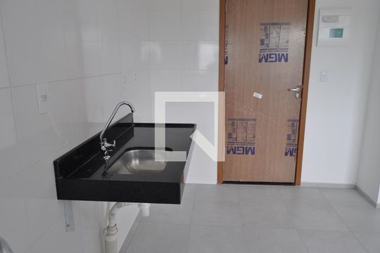 Sala/Cozinha de apartamento à venda com 2 quartos, 36m² em Del Castilho, Rio de Janeiro