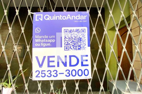 Placa de casa à venda com 4 quartos, 160m² em Floresta, Belo Horizonte