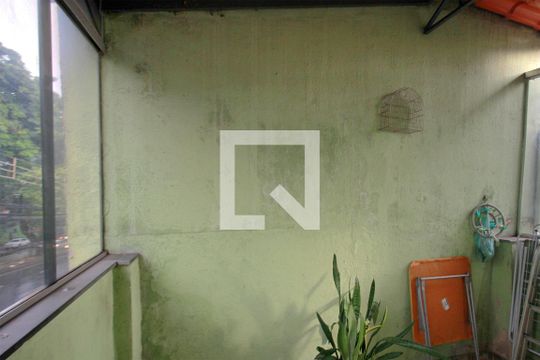 Varanda de casa à venda com 4 quartos, 160m² em Floresta, Belo Horizonte