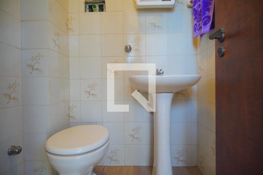 Lavabo 2 de apartamento para alugar com 3 quartos, 185m² em Centro, Novo Hamburgo