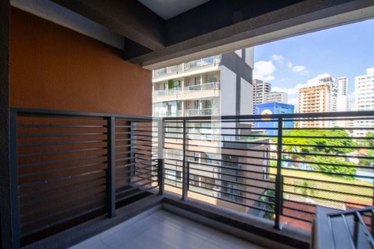 Varanda de kitnet/studio para alugar com 1 quarto, 27m² em Jardim das Acacias, São Paulo