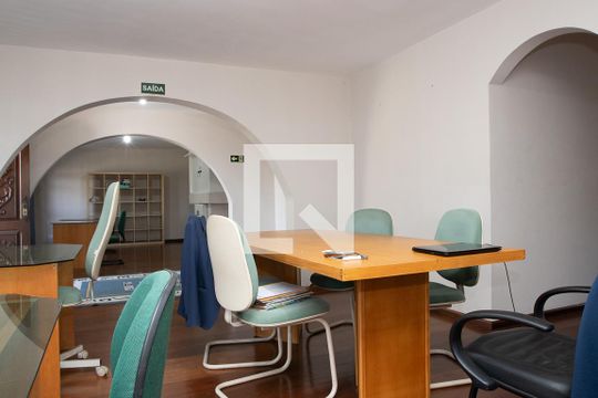 Sala 1 de casa para alugar com 9 quartos, 580m² em Guabirotuba, Curitiba