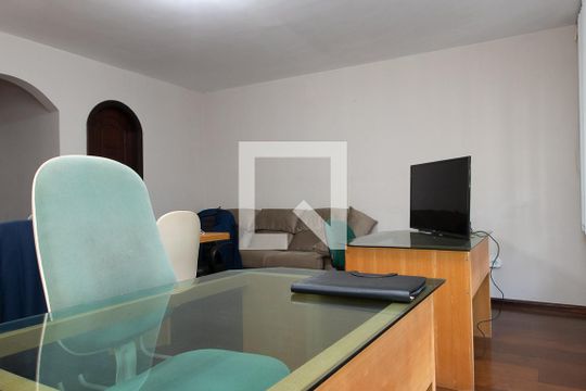 Sala 1 de casa para alugar com 9 quartos, 580m² em Guabirotuba, Curitiba