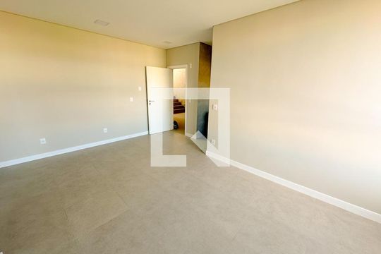 Sala de apartamento para alugar com 2 quartos, 70m² em Ingleses do Rio Vermelho, Florianópolis