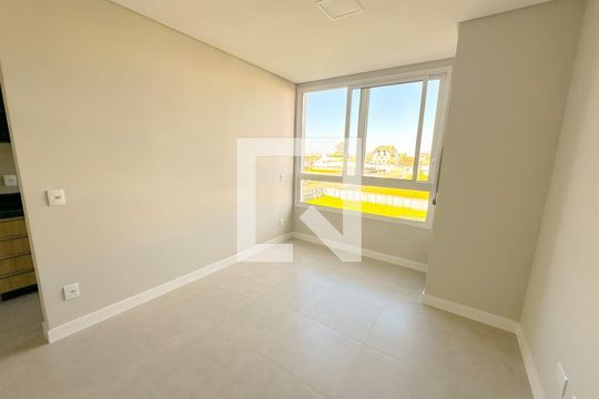 Sala de apartamento para alugar com 2 quartos, 70m² em Ingleses do Rio Vermelho, Florianópolis