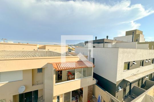 Vista da Suíte de apartamento para alugar com 2 quartos, 70m² em Ingleses do Rio Vermelho, Florianópolis