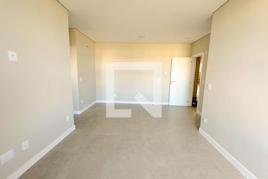 Sala de apartamento para alugar com 2 quartos, 70m² em Ingleses do Rio Vermelho, Florianópolis