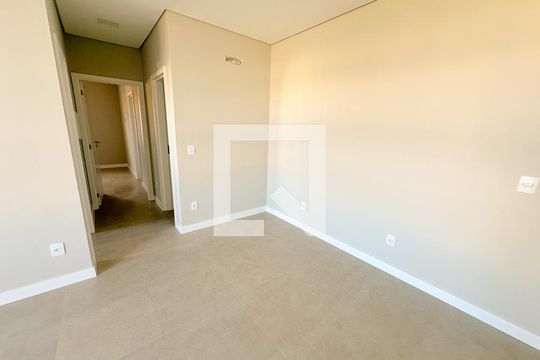 Sala de apartamento para alugar com 2 quartos, 70m² em Ingleses do Rio Vermelho, Florianópolis