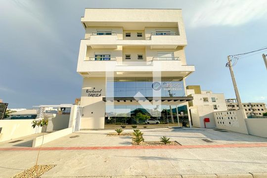 Fachada de apartamento para alugar com 2 quartos, 70m² em Ingleses do Rio Vermelho, Florianópolis