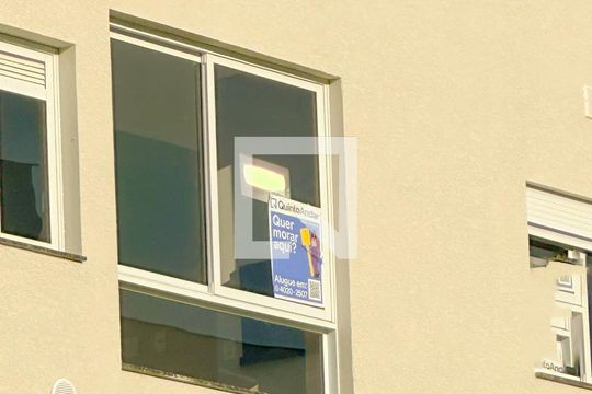 Plaquinha de apartamento para alugar com 2 quartos, 70m² em Ingleses do Rio Vermelho, Florianópolis