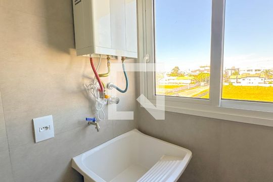 Área de Serviço de apartamento para alugar com 2 quartos, 70m² em Ingleses do Rio Vermelho, Florianópolis