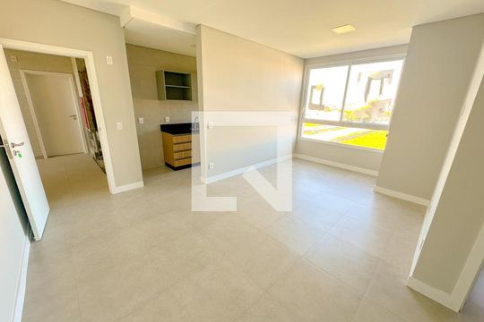 Apartamento para alugar com 2 quartos, 70m² em Ingleses do Rio Vermelho, Florianópolis