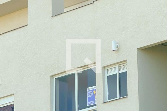 Plaquinha de apartamento para alugar com 2 quartos, 70m² em Ingleses do Rio Vermelho, Florianópolis