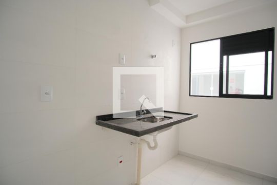 Cozinha de apartamento para alugar com 1 quarto, 29m² em Chácara Califórnia, São Paulo