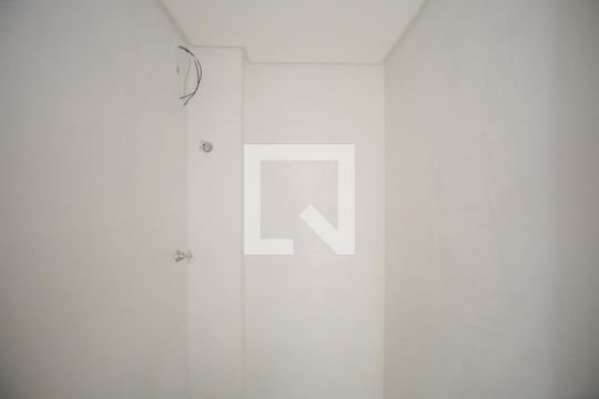 Banheiro de apartamento para alugar com 2 quartos, 34m² em Chácara Califórnia, São Paulo