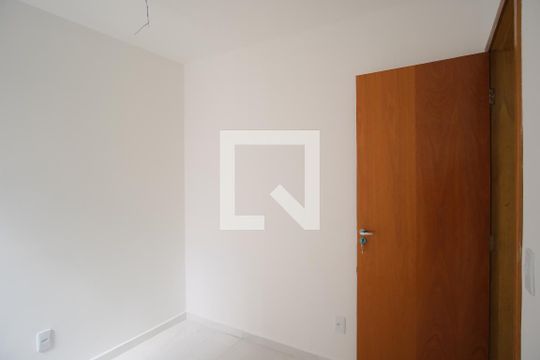 Quarto 1 de apartamento para alugar com 2 quartos, 34m² em Chácara Califórnia, São Paulo