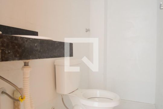 Banheiro de apartamento para alugar com 2 quartos, 33m² em Chácara Califórnia, São Paulo