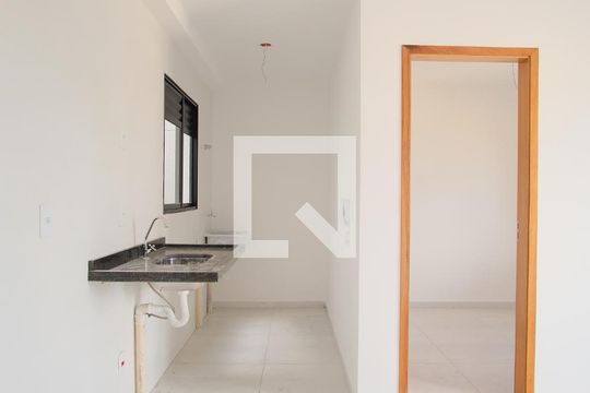 Cozinha e Área de Serviço de apartamento para alugar com 2 quartos, 38m² em Chácara Califórnia, São Paulo