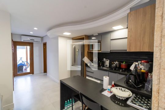 Sala/Cozinha de casa à venda com 3 quartos, 141m² em Hípica, Porto Alegre