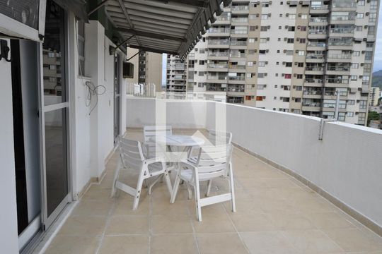 varanda de apartamento à venda com 4 quartos, 420m² em Cachambi, Rio de Janeiro