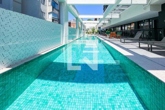 Área comum - Piscina de kitnet/studio à venda com 1 quarto, 35m² em Pinheiros, São Paulo