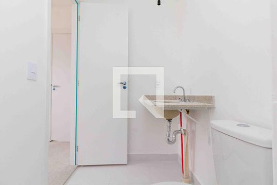 Banheiro de apartamento à venda com 1 quarto, 28m² em Vila Aricanduva, São Paulo