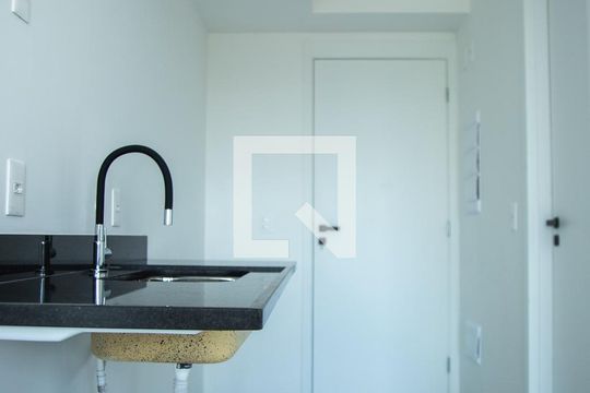 Cozinha de kitnet/studio para alugar com 1 quarto, 26m² em Santo Amaro, São Paulo