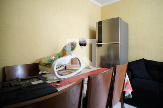Área comum de casa à venda com 3 quartos, 140m² em Ponte Rasa, São Paulo