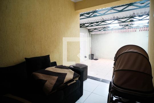 Área comum de casa à venda com 3 quartos, 140m² em Ponte Rasa, São Paulo