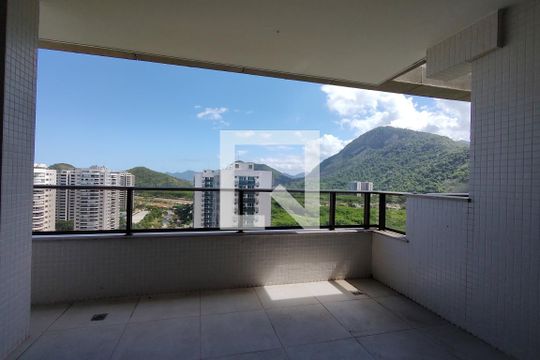 Varanda de apartamento para alugar com 4 quartos, 280m² em Barra da Tijuca, Rio de Janeiro